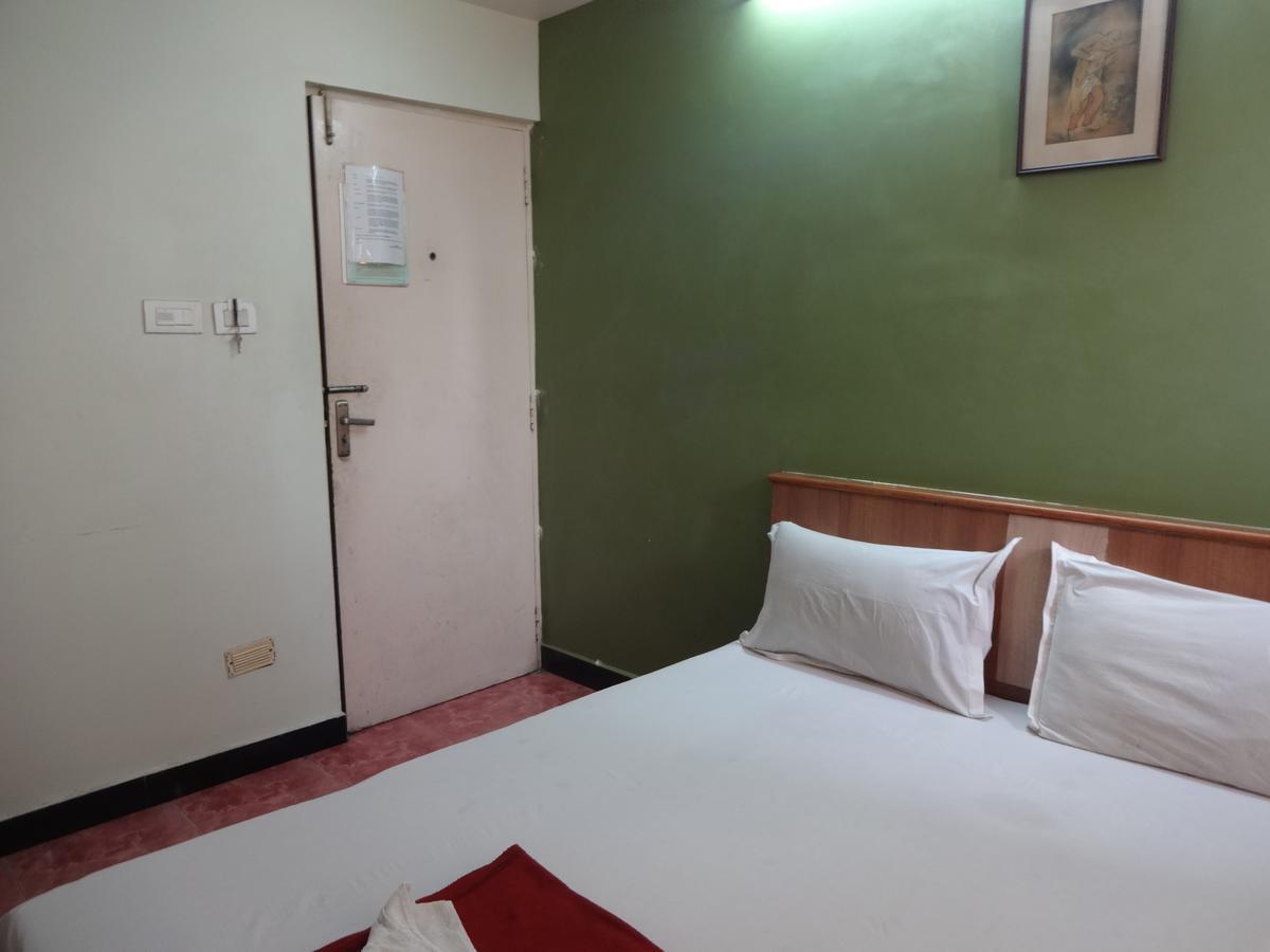 Hotel S R M Central Park Chennai Extérieur photo