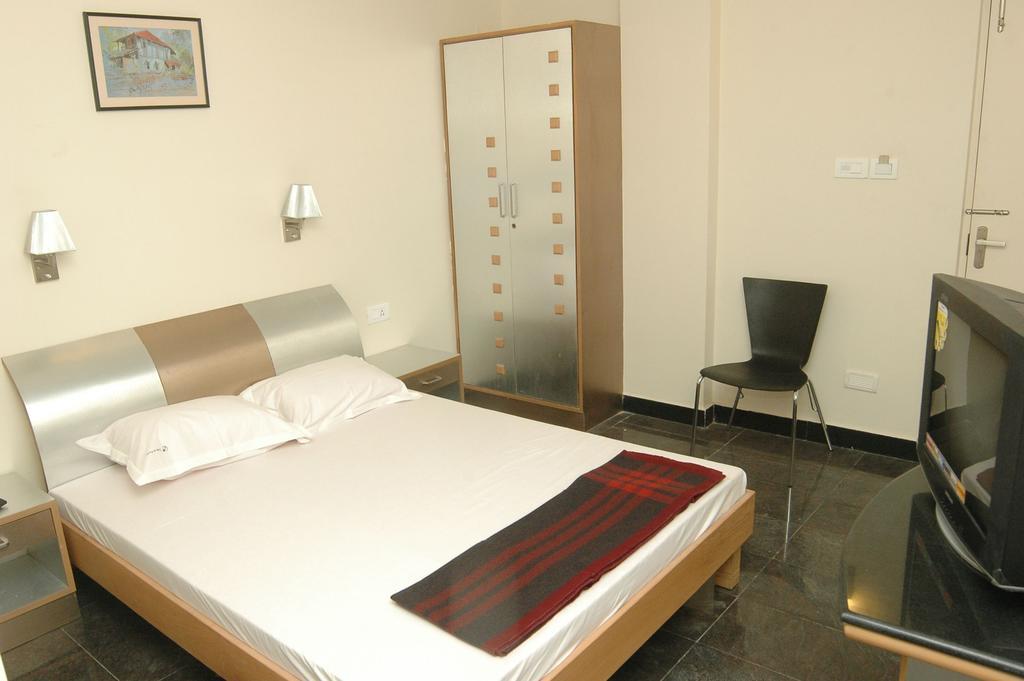 Hotel S R M Central Park Chennai Chambre photo